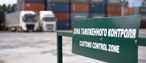 Список товаров для параллельного импорта в России дополнилили IKEA и Armani
