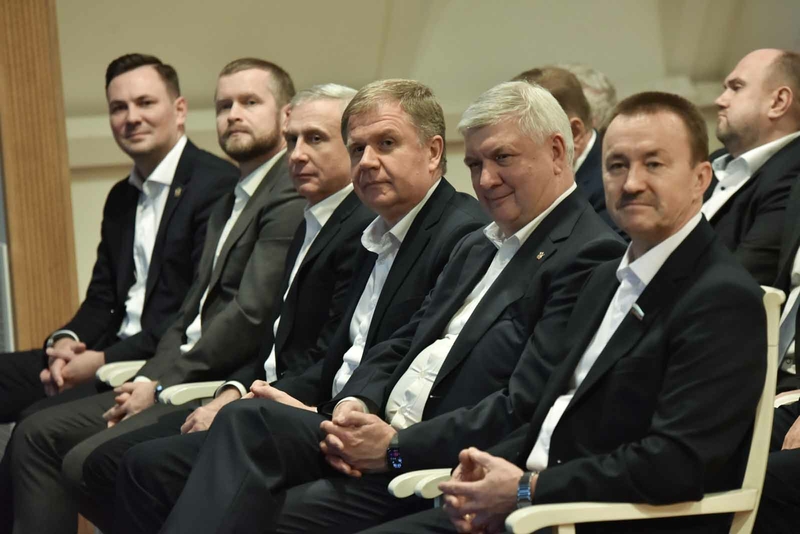 «Гражданское собрание «Лидер»: землячества, инклюзивные проекты и международная экспертиза в фокусе внимания»