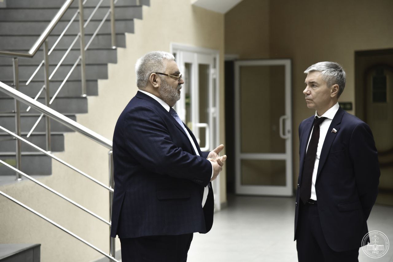 Рабочий визит депутата Госдумы Евгения Ревенко в Воронежский ГАУ