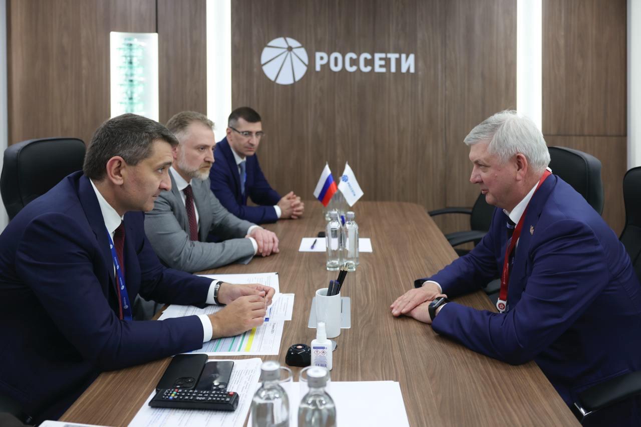 Более 4,7 млрд рублей вложат Россети в проекты Воронежской области