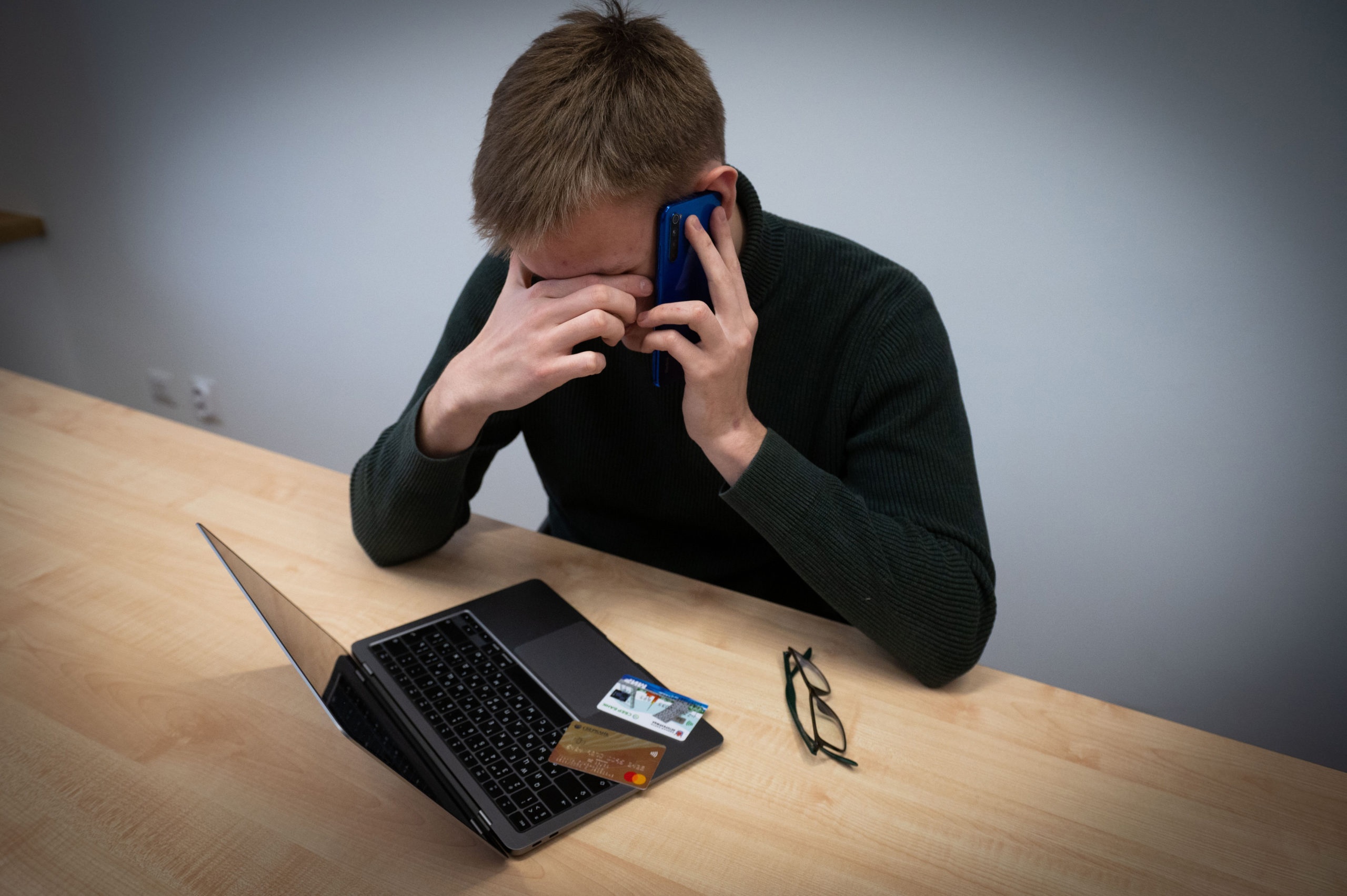 Воронежских выпускников предупредили об опасной мошеннической схеме