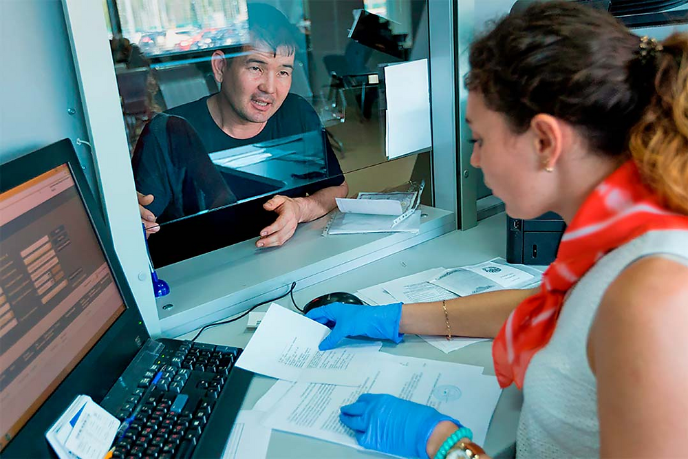 Воронежским работодателям: установлены ограничения на привлечение иностранных работников