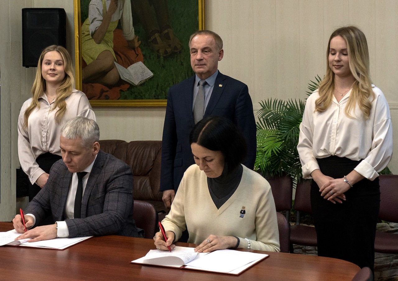 Воронежские вузы замкнут научный цикл «от поля до прилавка»: создан консорциум для рывка в агробиотехнологиях