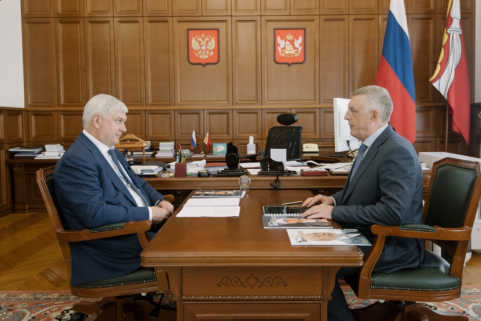 Ректор ВГТУ доложил воронежскому губернатору о ходе приемной кампании в вузе