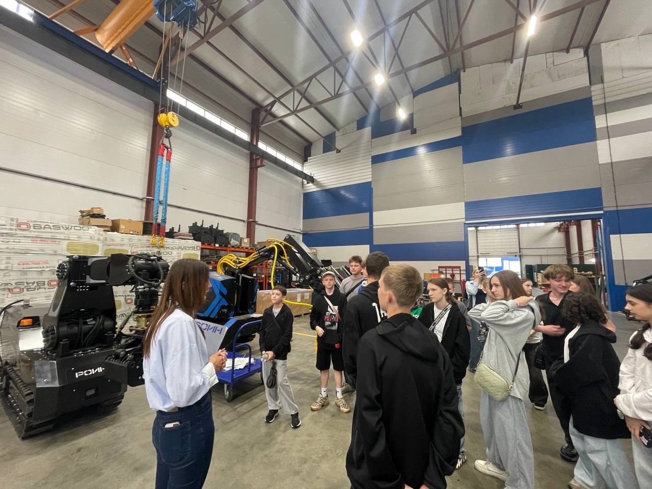 «ИНТЕХРОС»: учащиеся Летней школы в гостях у предприятия