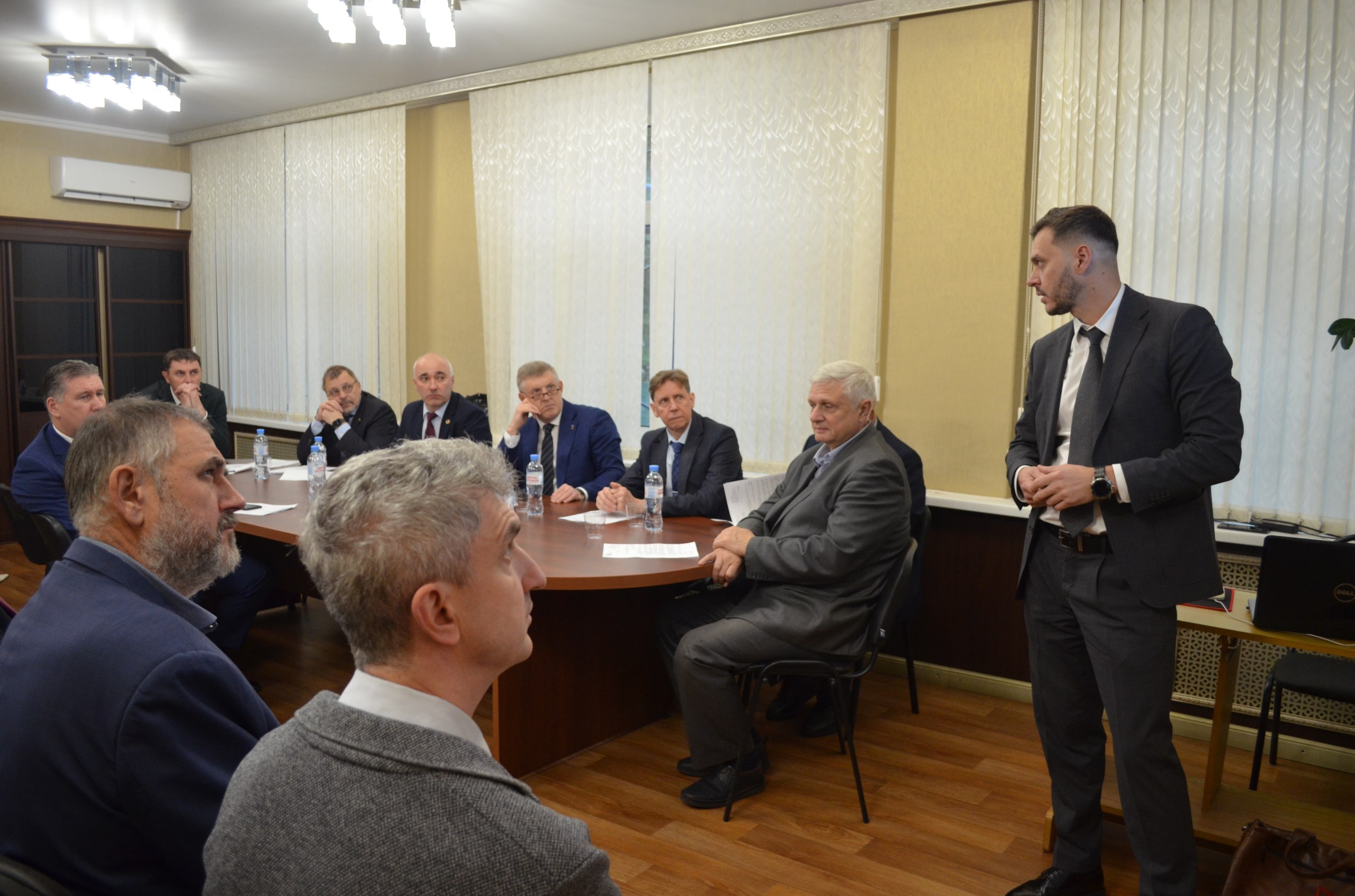 Директорский корпус Воронежа провел очередное заседание