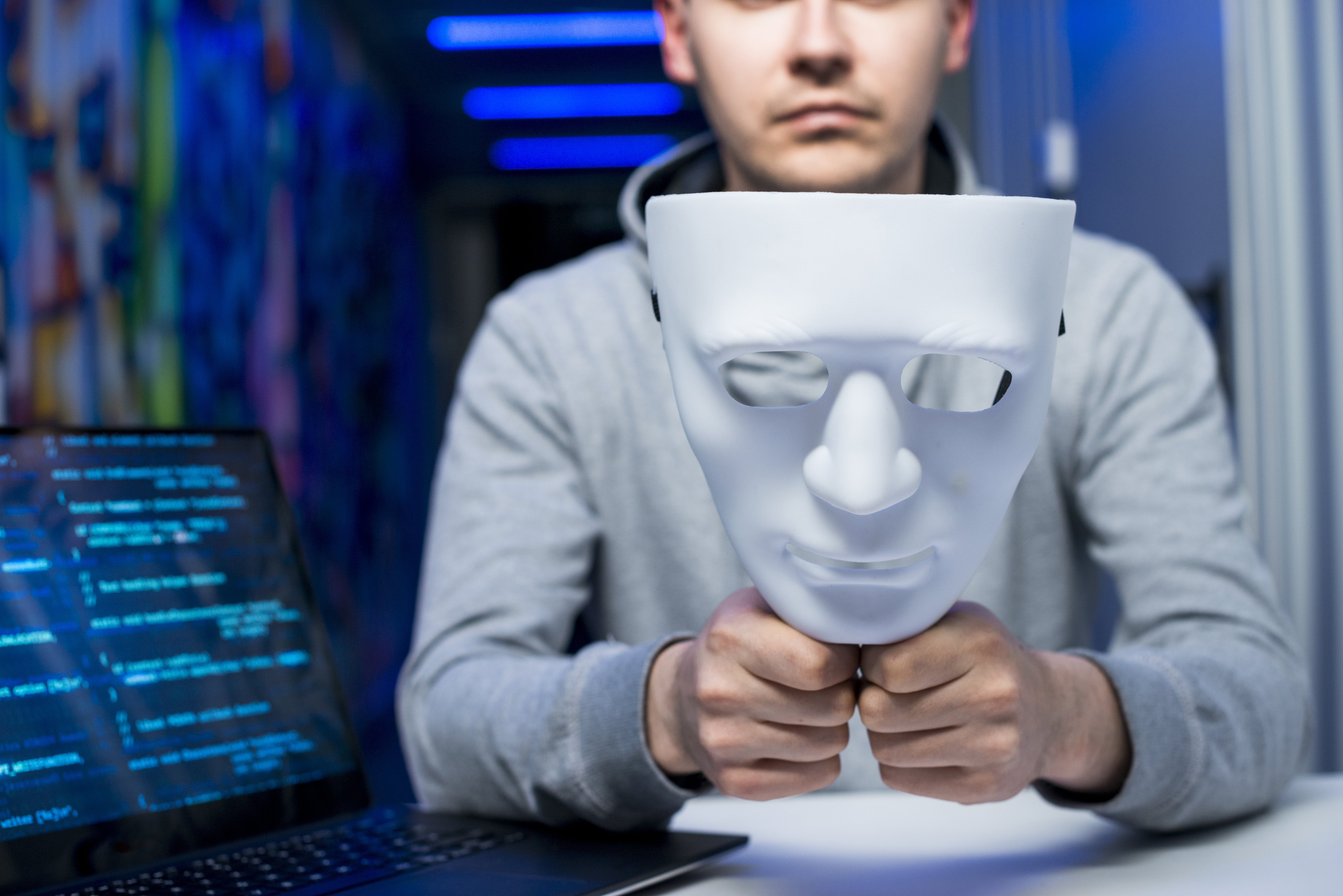 С мошенническими дипфейками воронежцы чаще всего встречаются в мессенджерах