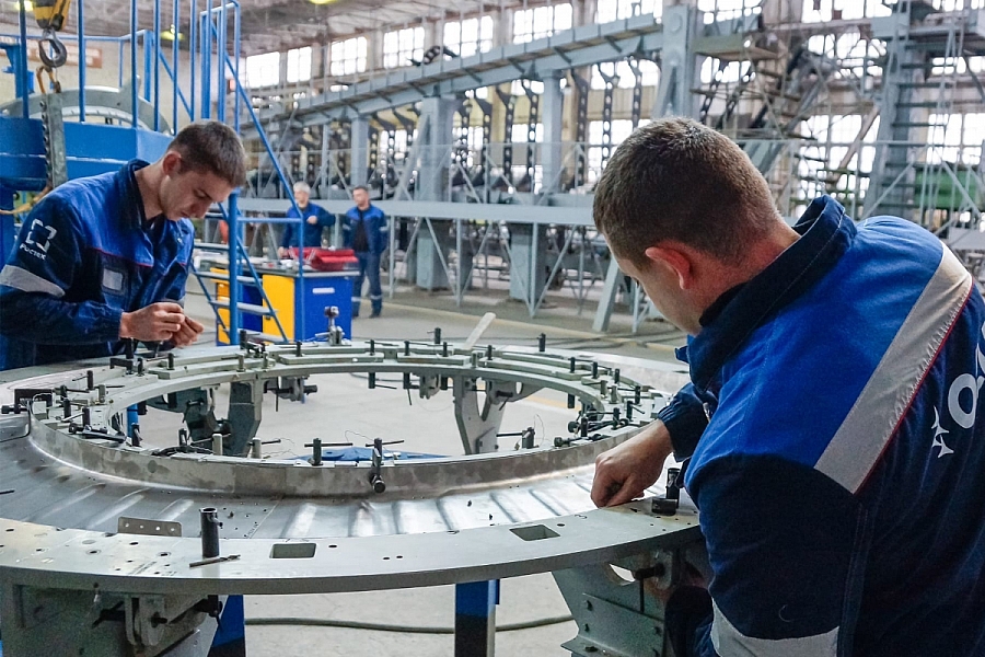 Ход строительства Центра производства мотогондол под контролем