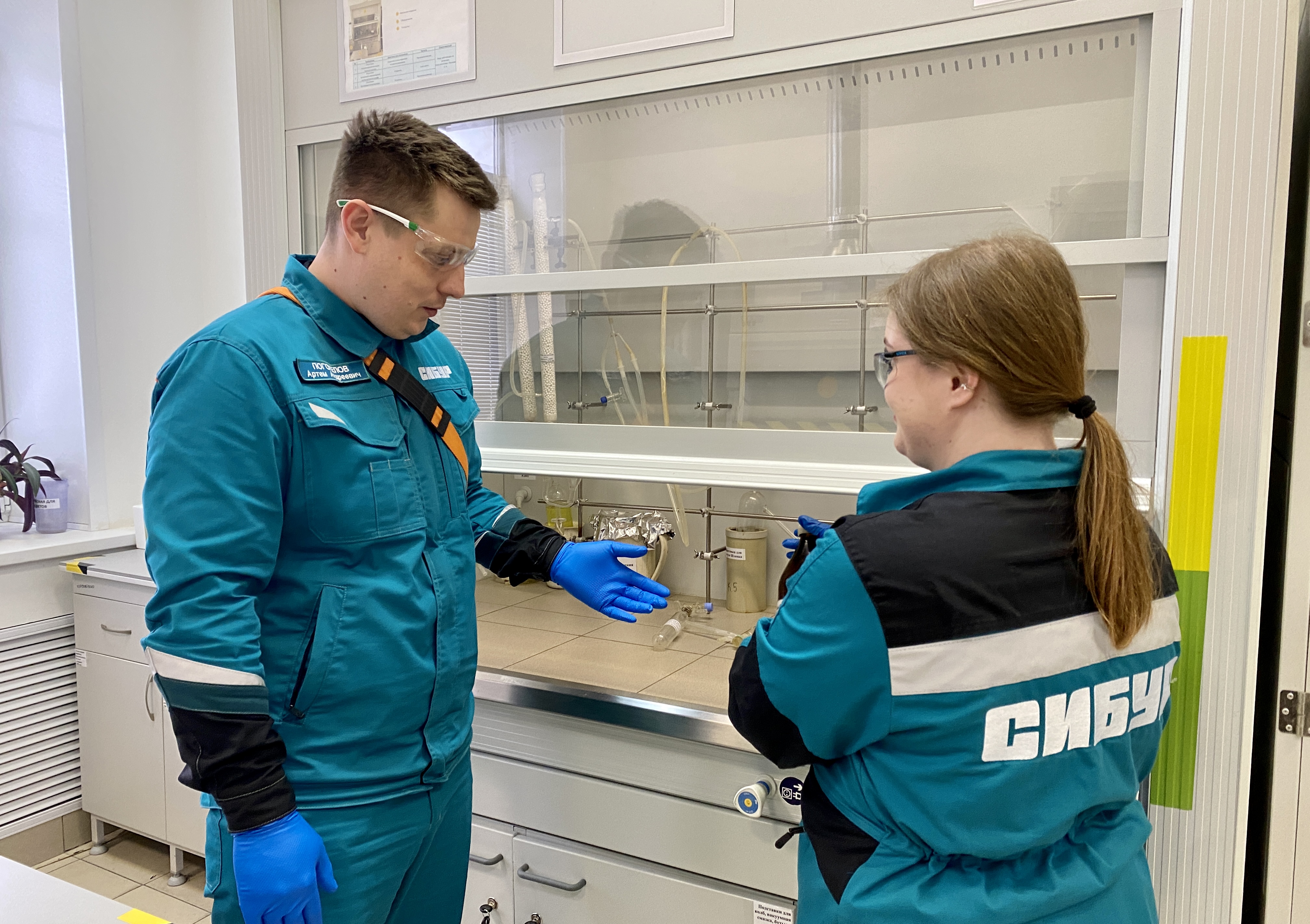 Полилаб Воронеж: В науке нет мелочей, а полимеры - это ДНК современного комфорта