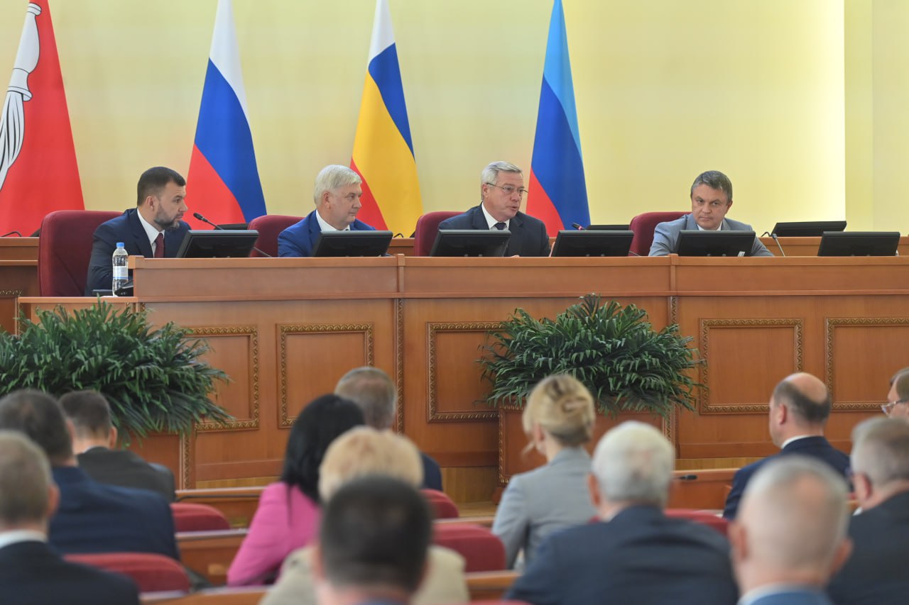 Губернатор Александр Гусев обсудил с главами трех других регионов планы совместного развития